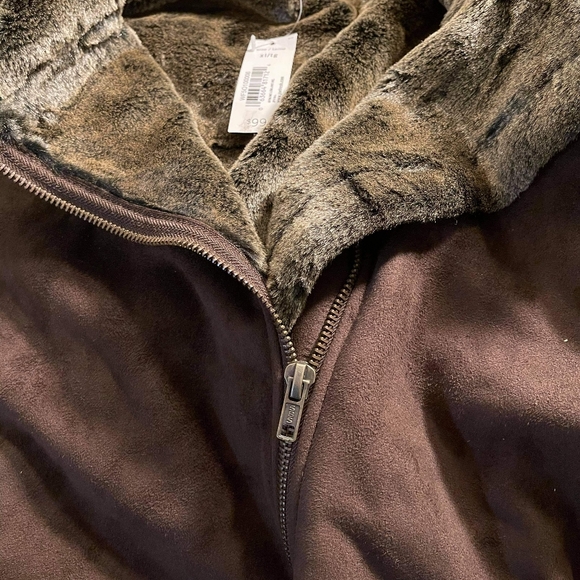 Canadian Winter Coat - Picture 4 of 7